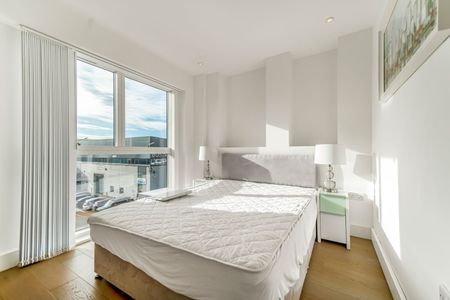 Stewarts Road, London, SW8 - Photo 5