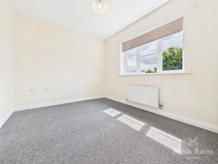 2 bedroom terraced house to rent - Photo 5