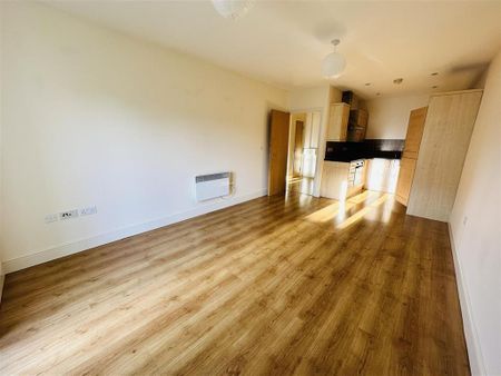 1 bedroom apartment to rent - Photo 2