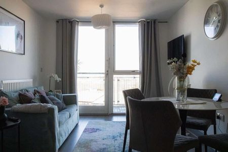 1 Bed Flat, Mason Way, B15 - Photo 3
