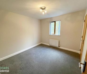 69 Heath Lodge Drive, Belfast, BT13 3WL - Photo 4