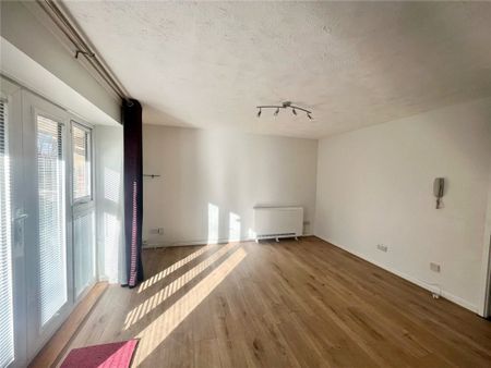 1 Bedroom Flat / Apartment - Westridge Road, Southampton - Photo 5