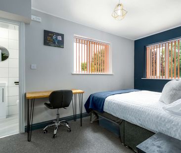 176 Westminster - Photo 5