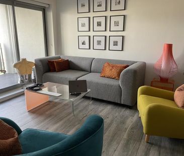 A double room in a two bedroom apartment, close to Canary Wharf. Gr... - Photo 2