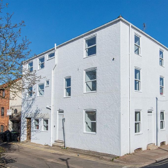 1 bed Room To Let - Photo 1