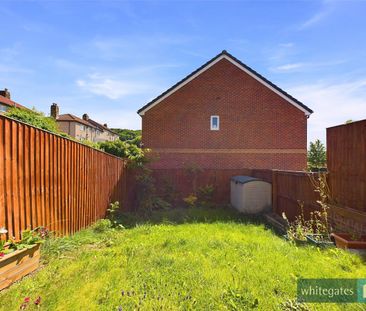 West Royd Avenue, Shipley, West Yorkshire, BD18 - Photo 5