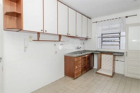 Apartamento com 3 quartos e 120m² para alugar em Rio Branco, Porto Alegre. - Foto 3