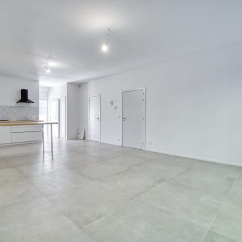 Appartement te huur - foto 1