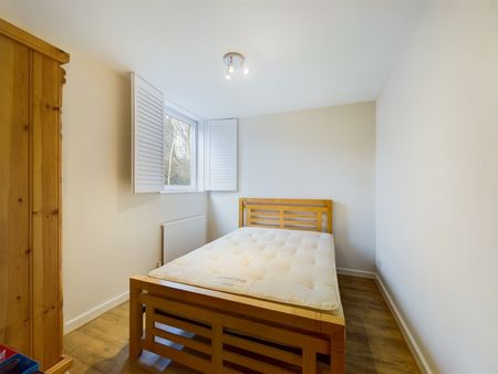 2 Bed Maisonette, Bridgeport Place, E1W - Photo 4