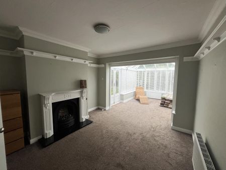 3 bedroom detached house to rent - Photo 2