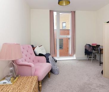 2 bedroom apartment to rent - Photo 2