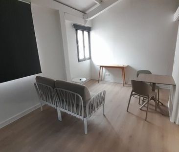 Appartement à louer, 2 pièces - Fort-de-France 97200 - Photo 1