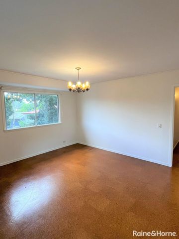 Good Size Home, with Air Conditioning and Great Location! - Photo 2