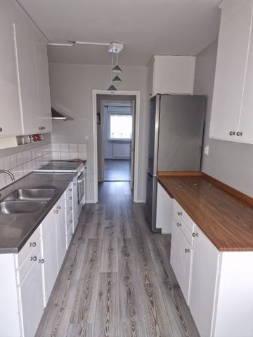 Södertälje - 3rok - 5mån - 9.200kr/mån - Foto 5