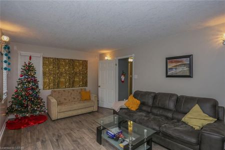For Lease - 17 Sterling Street Unit# Upper, London East, Ontario - Photo 2