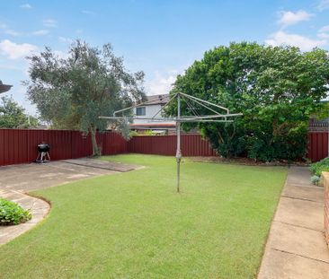 Convenient & Connected, Family Home Living - Photo 6