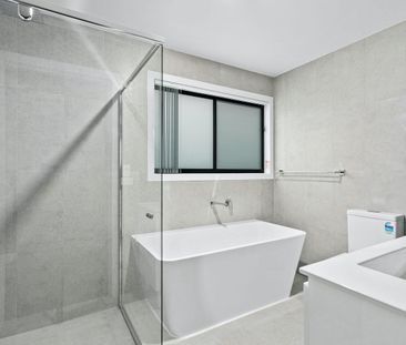 Home, but Better With seamless indoor-outdoor living - Photo 3