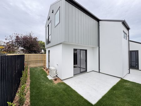 17C Harrow Street, Phillipstown - Photo 3