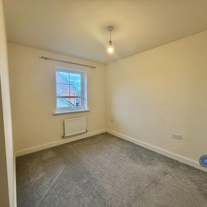 3 bedroom end of terrace house to rent - Photo 1