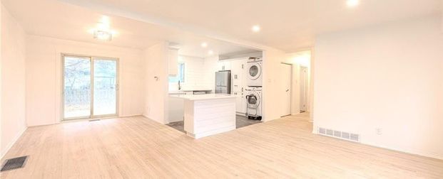 For Lease - 18 Majestic Drive Unit# A, South of Baseline to Knoxdale, Ontario - Photo 1