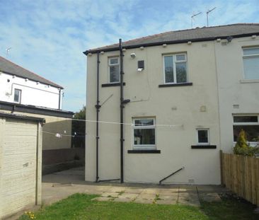 3 bedroom semi-detached house to rent - Photo 6