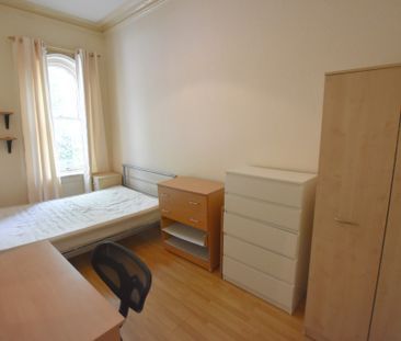 2 Bedroom Apartment - Photo 4