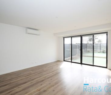 Modern 3-Bedroom Home in Wollert - Photo 6