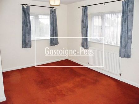 Worsley Road, Frimley, GU16 - Photo 3