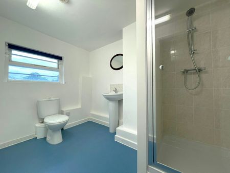 Maisonette to rent on - Photo 4