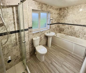 3 bedroom terraced house to rent - Photo 3