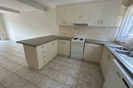 THIS DELIGHTFUL HOME STRIKES THE PERFECT BALANCE BETWEEN COMFORT AND CONVENIENCE! - Photo 5