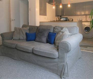 5 Bed Terraced House, Gainsborough Road, L15 - Photo 2