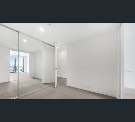 803/33 Claremont Street, South Yarra, Vic 3141 - Photo 2
