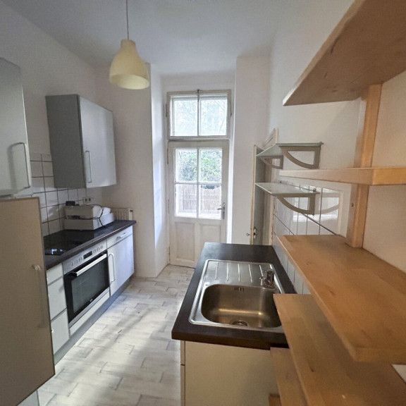 Wunderschöner Altbau mit Balkon! - Photo 1