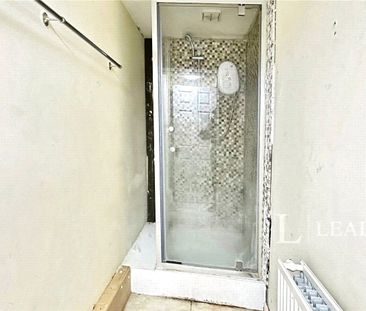 5 bedroom house to rent Brendon Avenue, Luton, Bedfordshire, LU2 - Photo 2