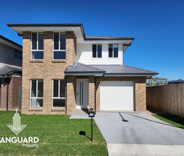 Family Home Double Storey 4 Beds, Study/Office Area & Large Backyard - Photo 4