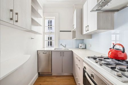 Elizabeth Bay - Photo 3