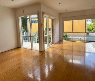 5/2 Gibson Street, Caulfield East VIC 3145 - Townhouse For Rent | D... - Photo 1