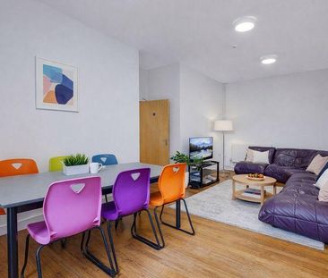 1 bedroom in a house share to rent - Photo 1