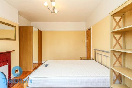 1 bedroom in a house share to rent - Photo 5