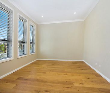 23 Saxon Lane, Rouse Hill NSW 2155 - House For Rent | Domain - Photo 2