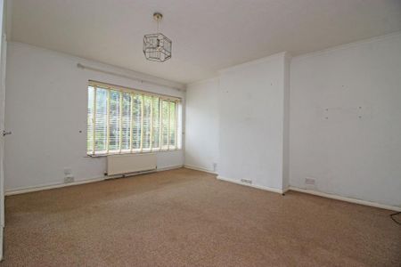 3 bedroom end of terrace house to rent - Photo 4
