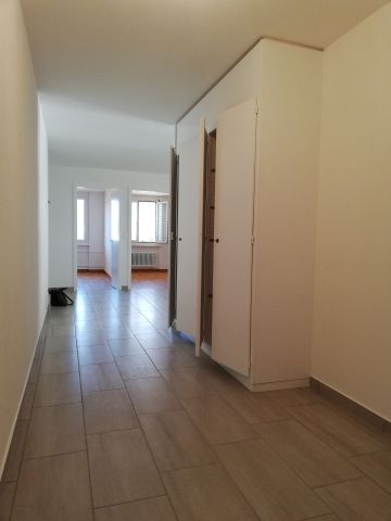 St-Imier, magnifique appartement de 3.5 pièces au 3ème avec ascenseur - Photo 5