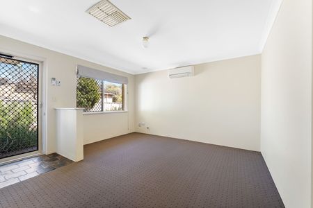 2/33 Holmesdale Road, Woodbridge WA 6056 - Villa For Rent | Domain - Photo 4