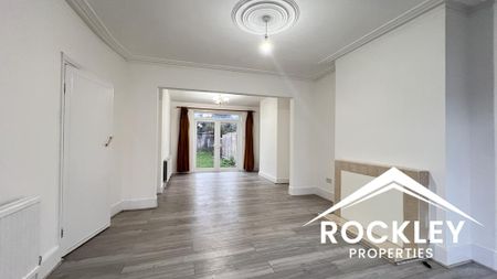 3 bedroom terraced house to rent - Photo 3