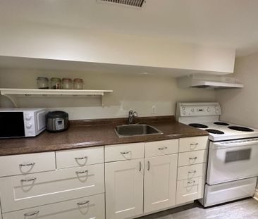 For Lease - 256 Woodbine Avenue Unit# Lower, Toronto, Ontario - Photo 3