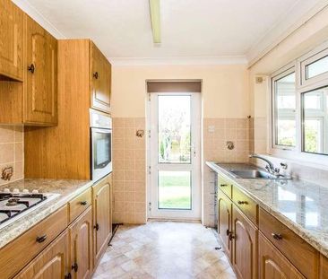 Ranelagh Road, Highcliffe, BH23 - Photo 3