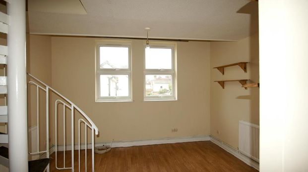 1 bedroom duplex to rent - Photo 1