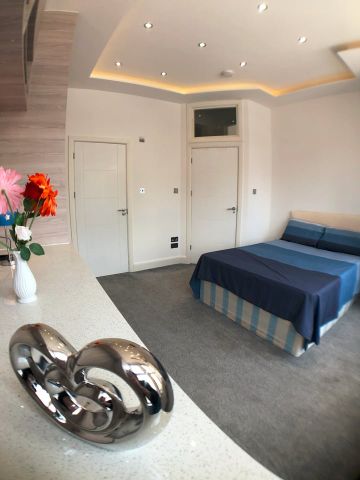 Room in a Shared House, Cedar Road, NW2 - Photo 5