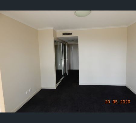 203/107 Beach Street, Port Melbourne, Vic 3207 - Photo 5
